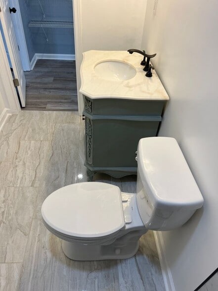 Building Photo - 3152 Daleview Way SW