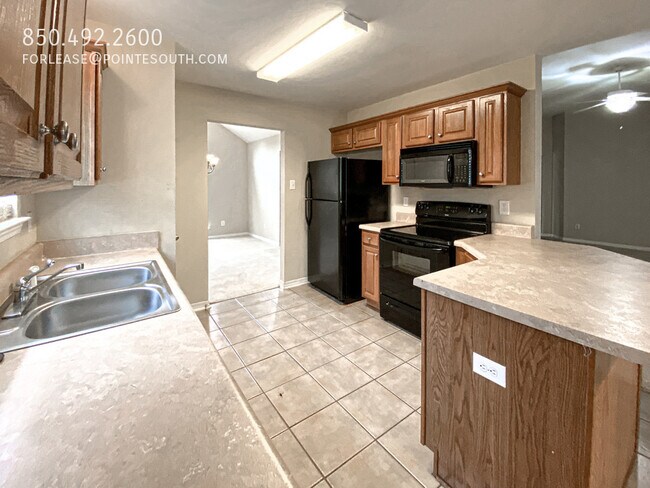 Building Photo - 27450 Hobby Horse Ln