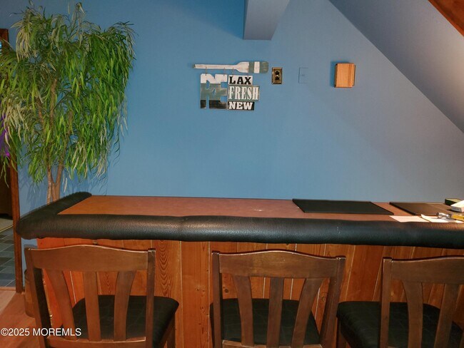 Building Photo - 411 Woodland Ave