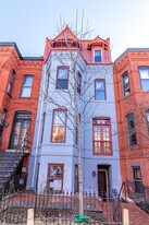 Building Photo - 409 Constitution Ave NE