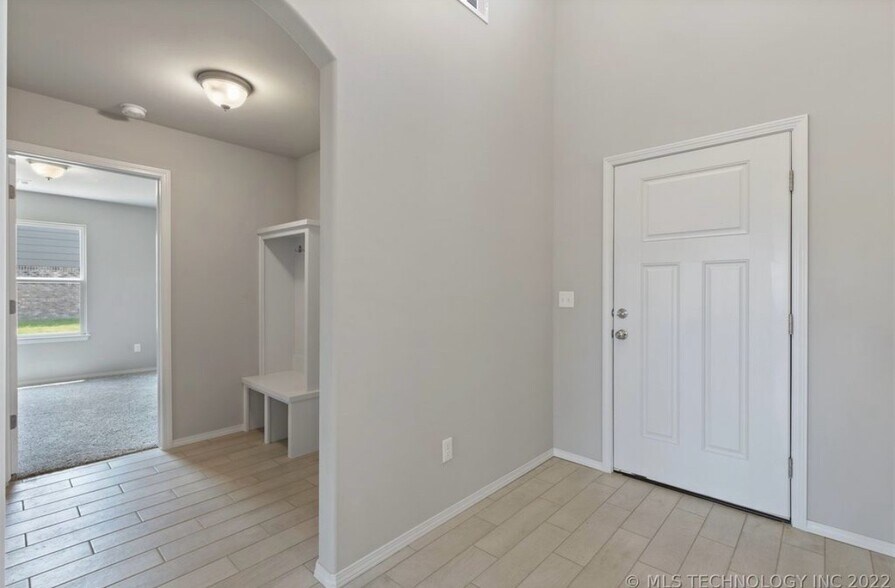 Building Photo - 3809 S 12th Pl