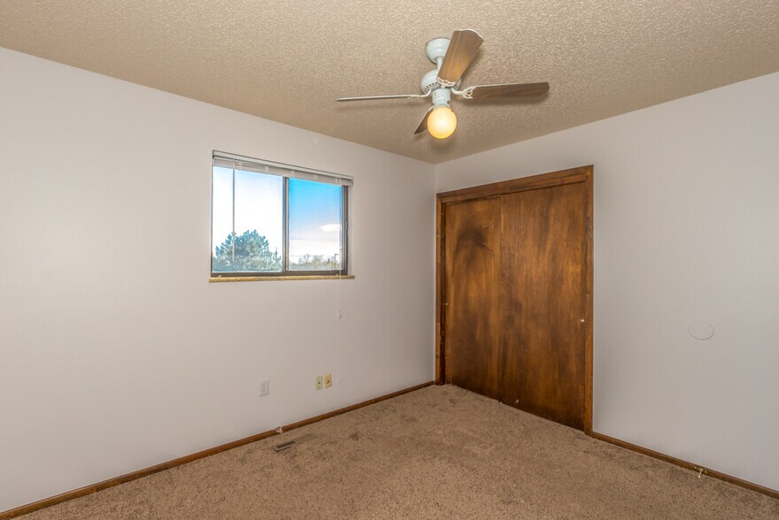 Bedroom 3 - 4482 North Grant Avenue