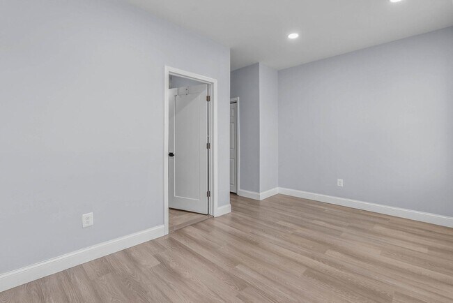 Building Photo - 1521 S 19th St