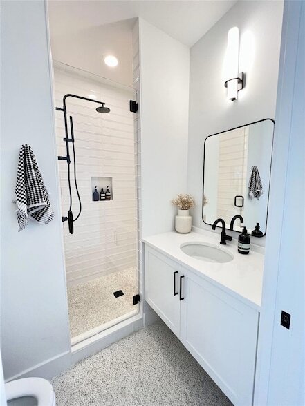 Building Photo - 7809 Mullen Dr