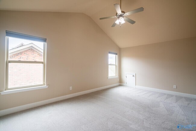 Building Photo - 110 Wolf Creek Trail SW