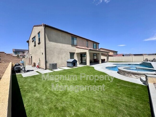 Building Photo - 25181 Desert Sage Dr