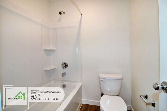 Building Photo - 847 Congaree Ln