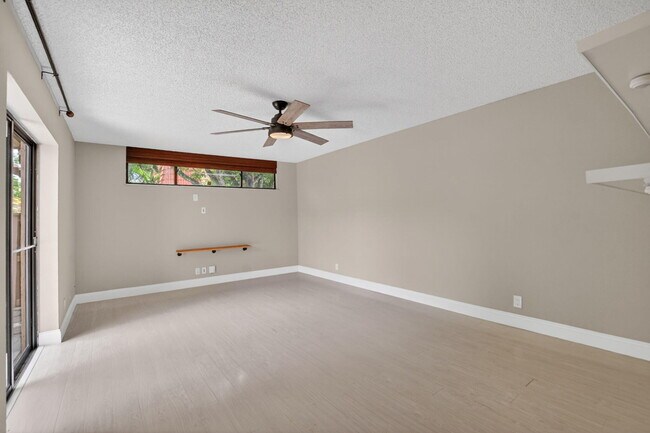 Building Photo - 8099 Severn Dr
