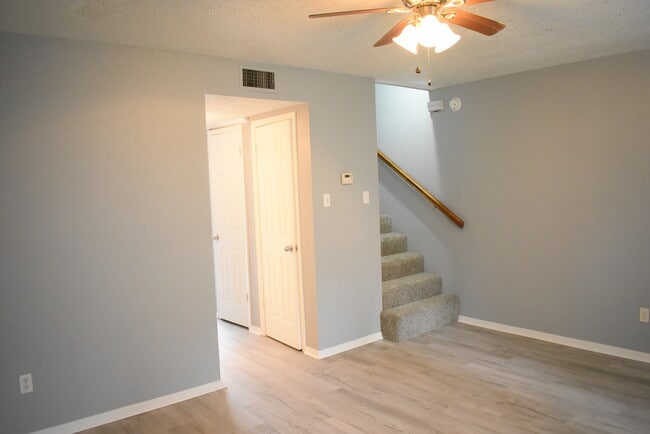 Building Photo - 3230 Pearl St