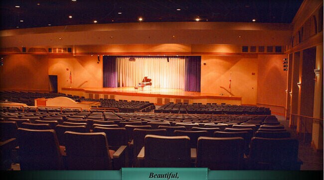 Building Photo - 511 Flanders K
