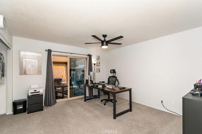 Building Photo - 11043 Country View Dr