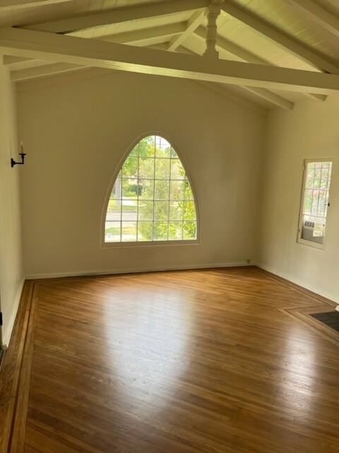 Living room - 1232 S Point View St