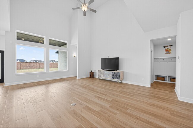 Building Photo - 14327 Vis Vw Dr