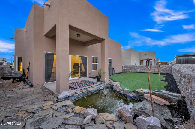 Building Photo - 13257 Coldham St