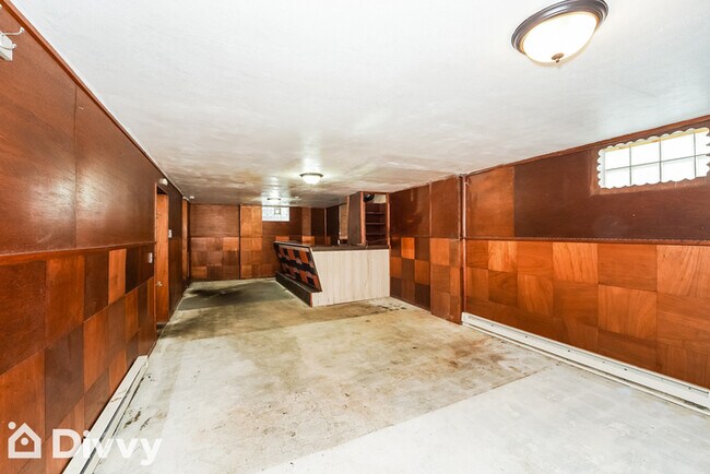 Building Photo - 150 E 272nd St