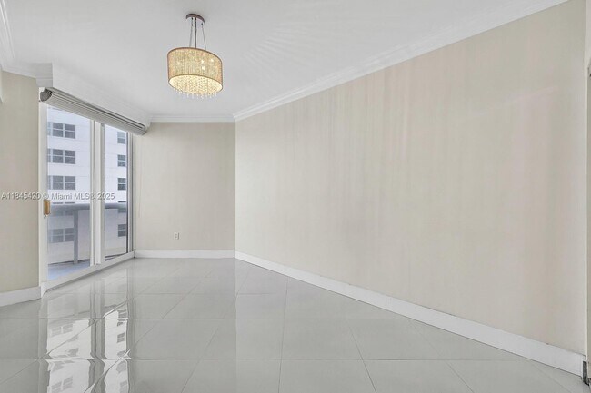 Building Photo - 9559 Collins Ave