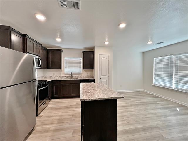 Building Photo - 1448 Sunkiss Dr