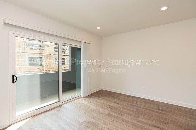 Building Photo - 2126 Senita Dr