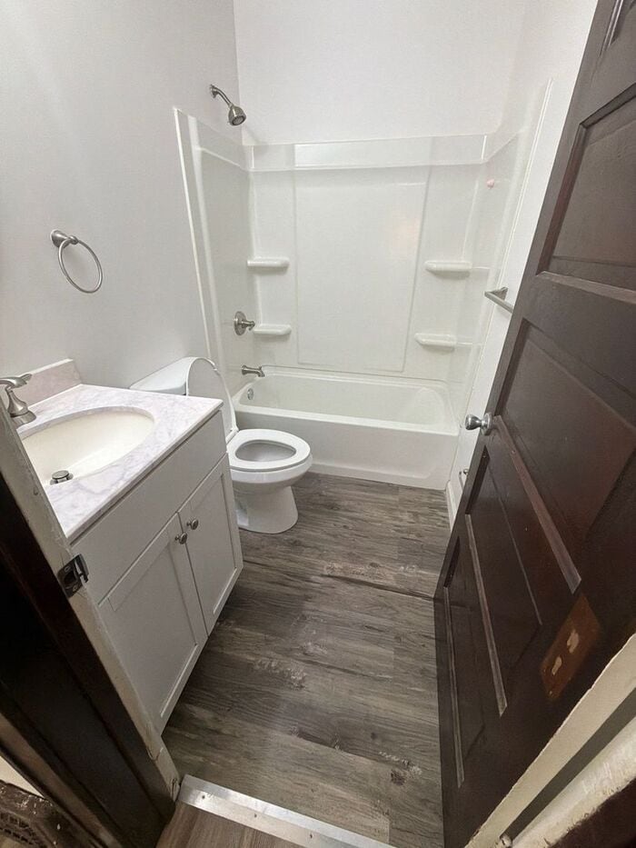 Building Photo - 780 Northfield Rd