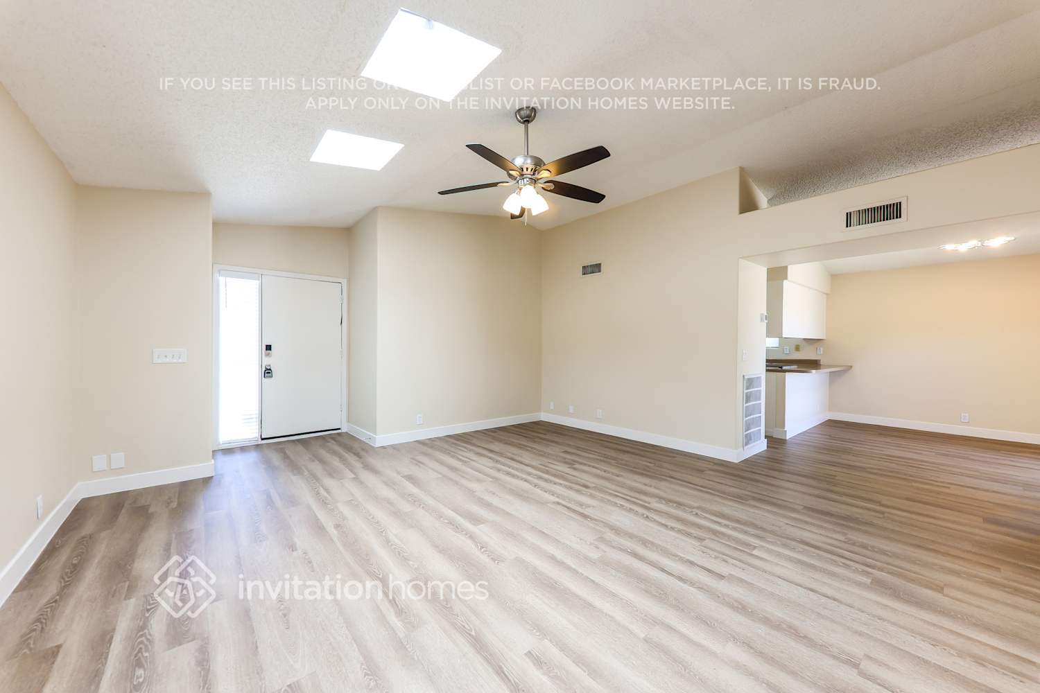 Building Photo - 11134 N 82nd Dr