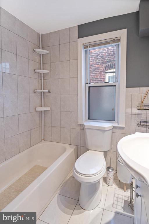 Building Photo - 726 Indiana Ave