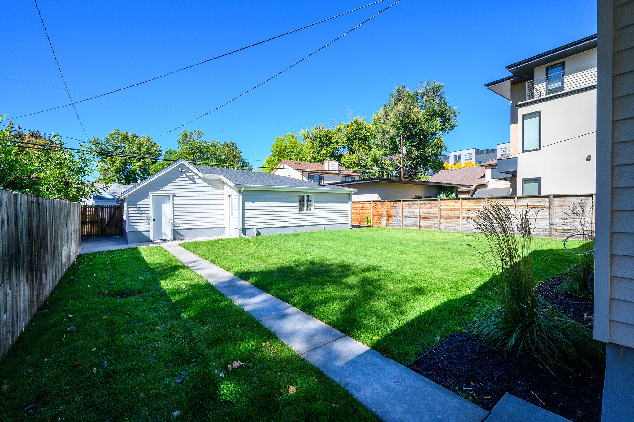 Building Photo - 2435 S Race St