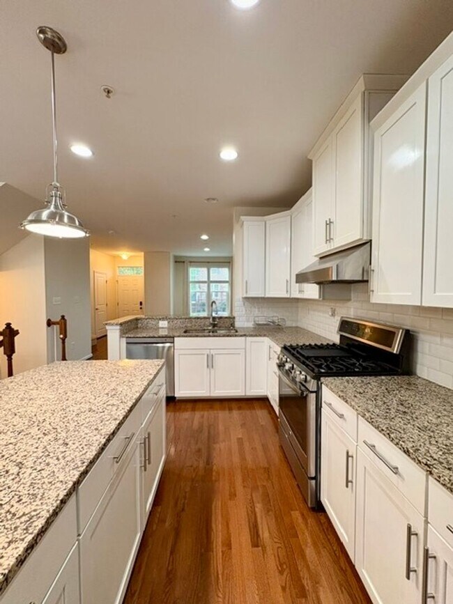 Building Photo - 12227 Majestic Maple Dr