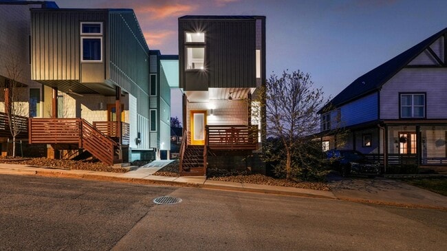 Building Photo - 207 Old Mountain Rd