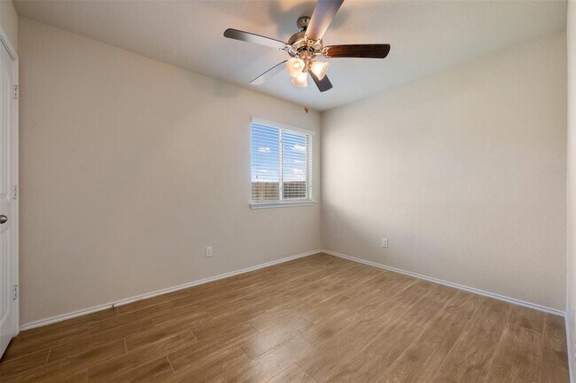 Building Photo - 208 Plata Ln