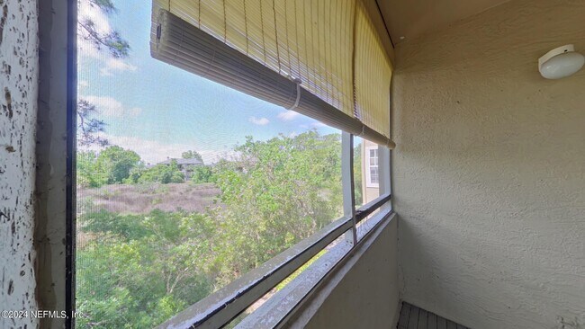 Building Photo - 1701 The Greens Way