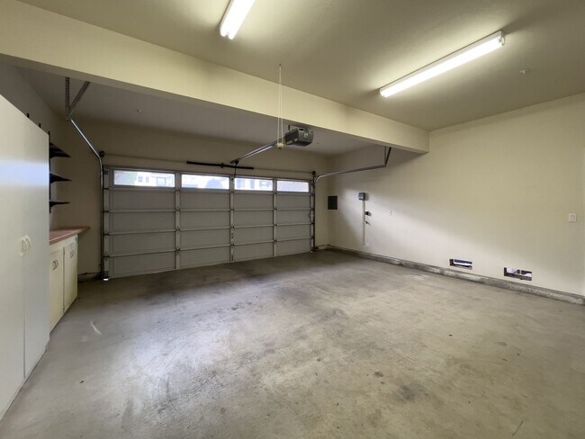 Building Photo - Charming Three Bedroom Napa Home Close to Queen of the Valley Medical Center