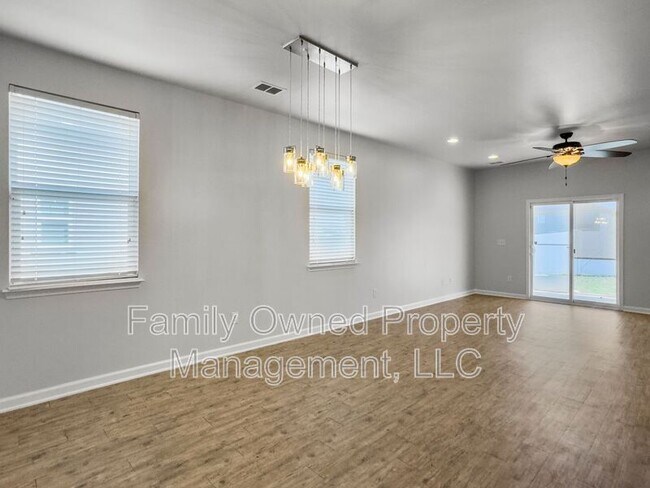 Building Photo - 205 Cypress Marsh Rd