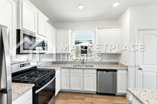 Building Photo - 1151 Amy Dr