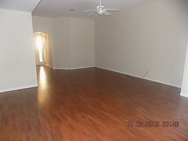 Building Photo - Spacious 3/2/2 in Land O Lakes