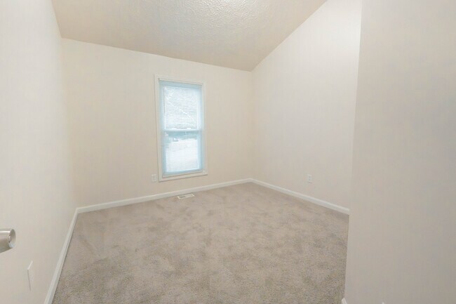 Building Photo - 1195 Kibbe Cir NW