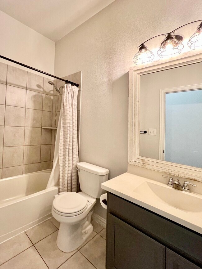 Building Photo - 23231 Twilight Oaks Ct