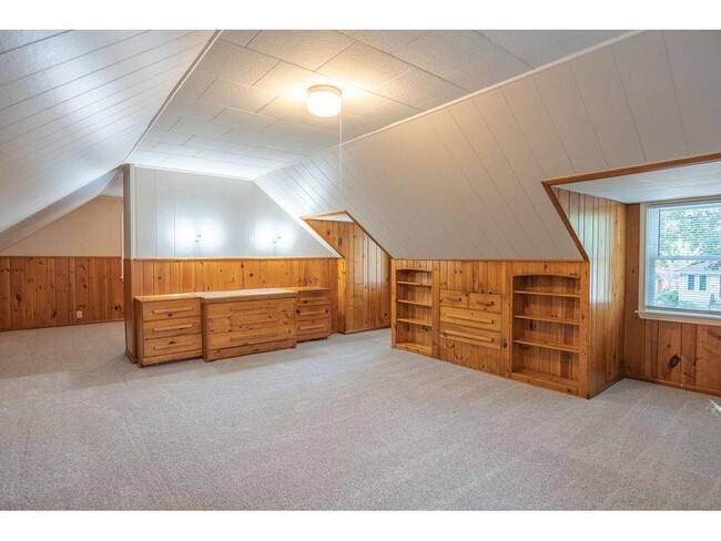 Building Photo - 3507 N Logan Ave