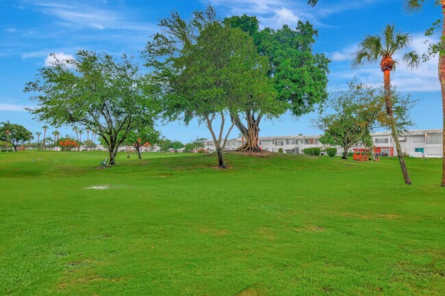 Building Photo - 2650 W Golf Blvd