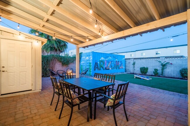 Building Photo - 3207 N 69th Pl