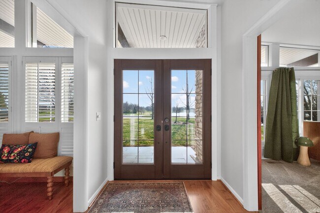 Building Photo - 5BR Retreat w/ Private Indoor Pool In Greensburg