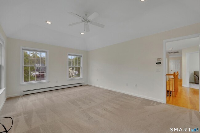 Building Photo - 6 Fennwood Dr