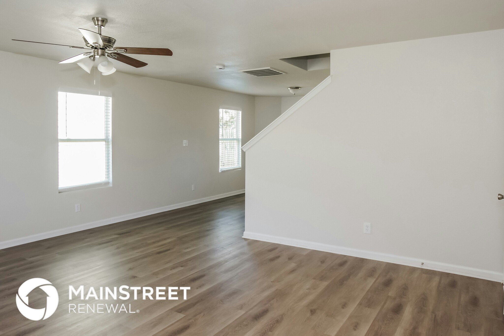 Building Photo - 129 Elmhurst Dr