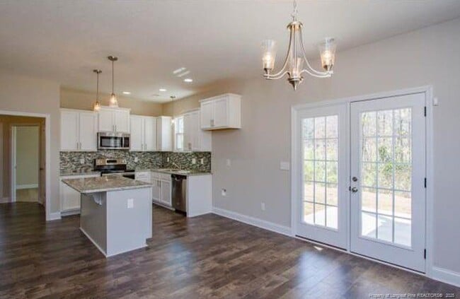 Building Photo - 425 Sedgemoor Rd