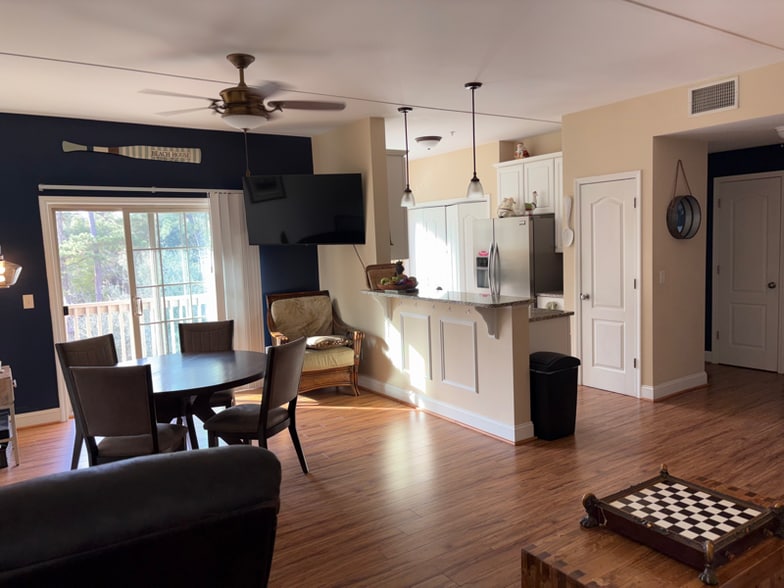 Building Photo - 119 Covil Ave