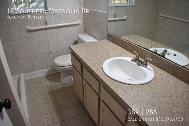 Building Photo - 18 Southern Magnolia Dr