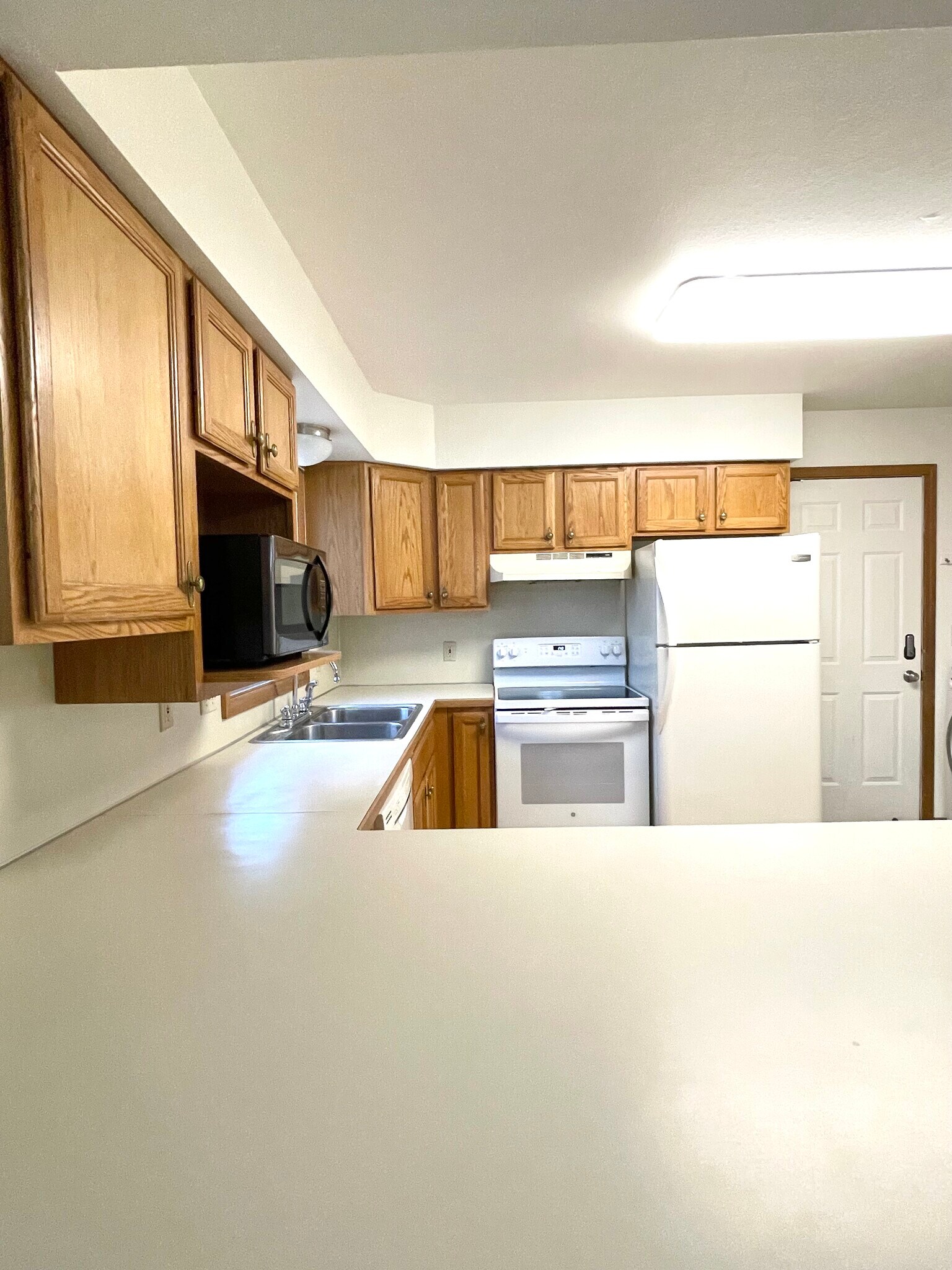 Building Photo - 1509 Manor Ln