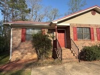 Building Photo - 2 Bedroom 1 Bath Duplex, 1 level