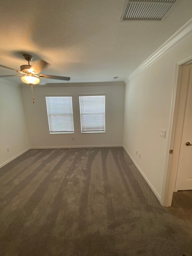 Building Photo - 9695 Ashworth Pl