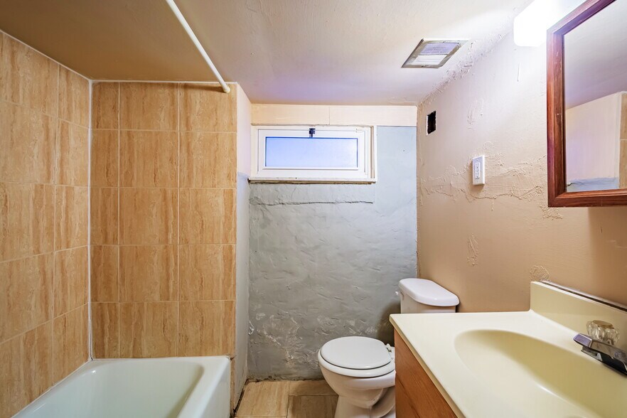 Building Photo - 5435 Kincaid St