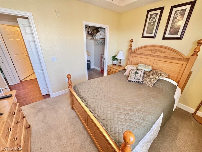 Building Photo - 55 E Agate Ave